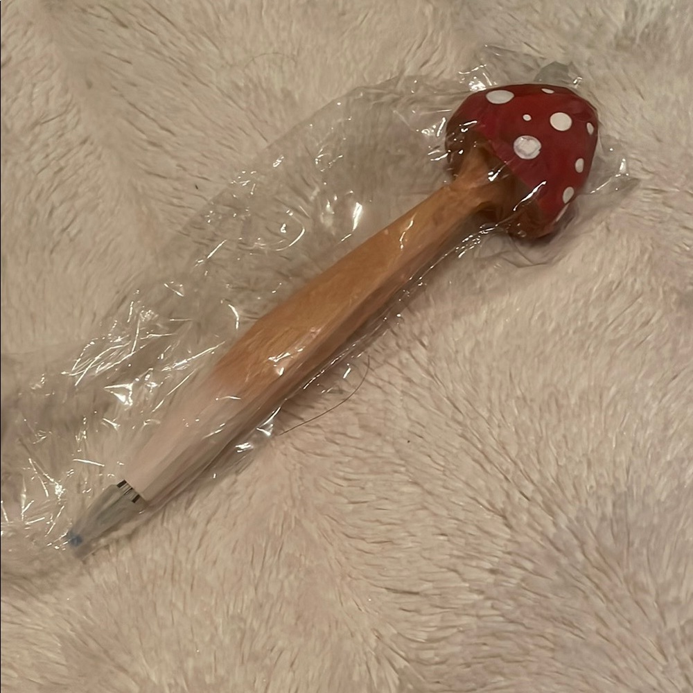 Wooden Mushroom Pen